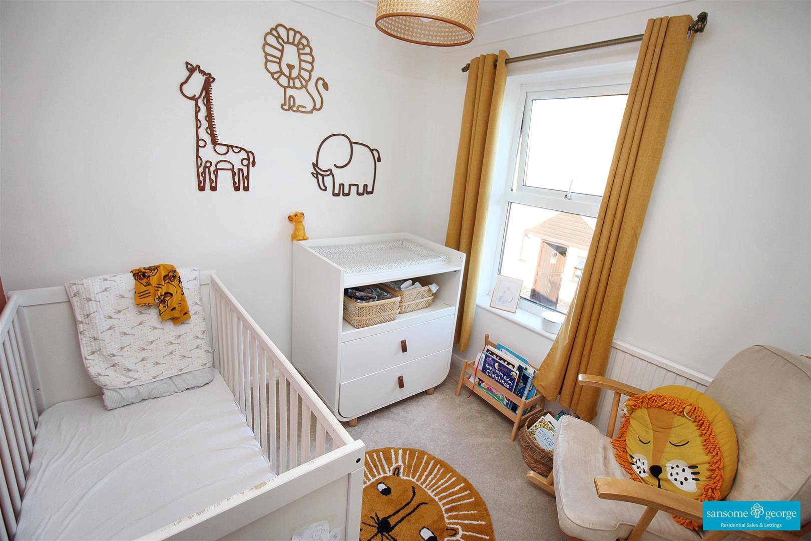 Cranmer Close, Tilehurst, Reading